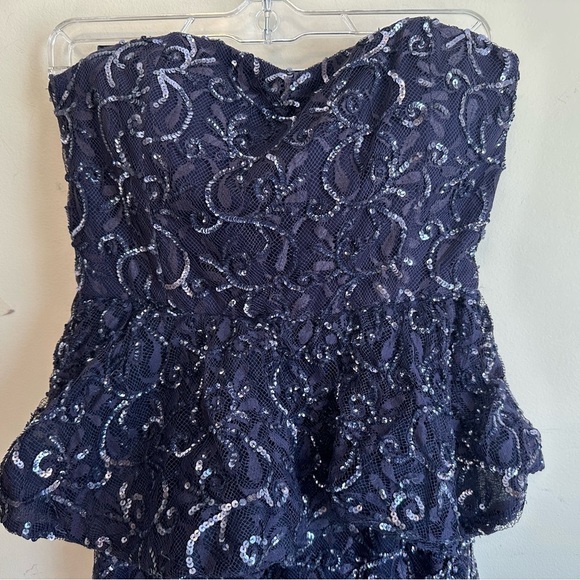 Alice + Olivia "ELISE" Sequin Lace Peplum  Cocktail Dress Above Knee‎ Size 8 - Picture 3 of 11